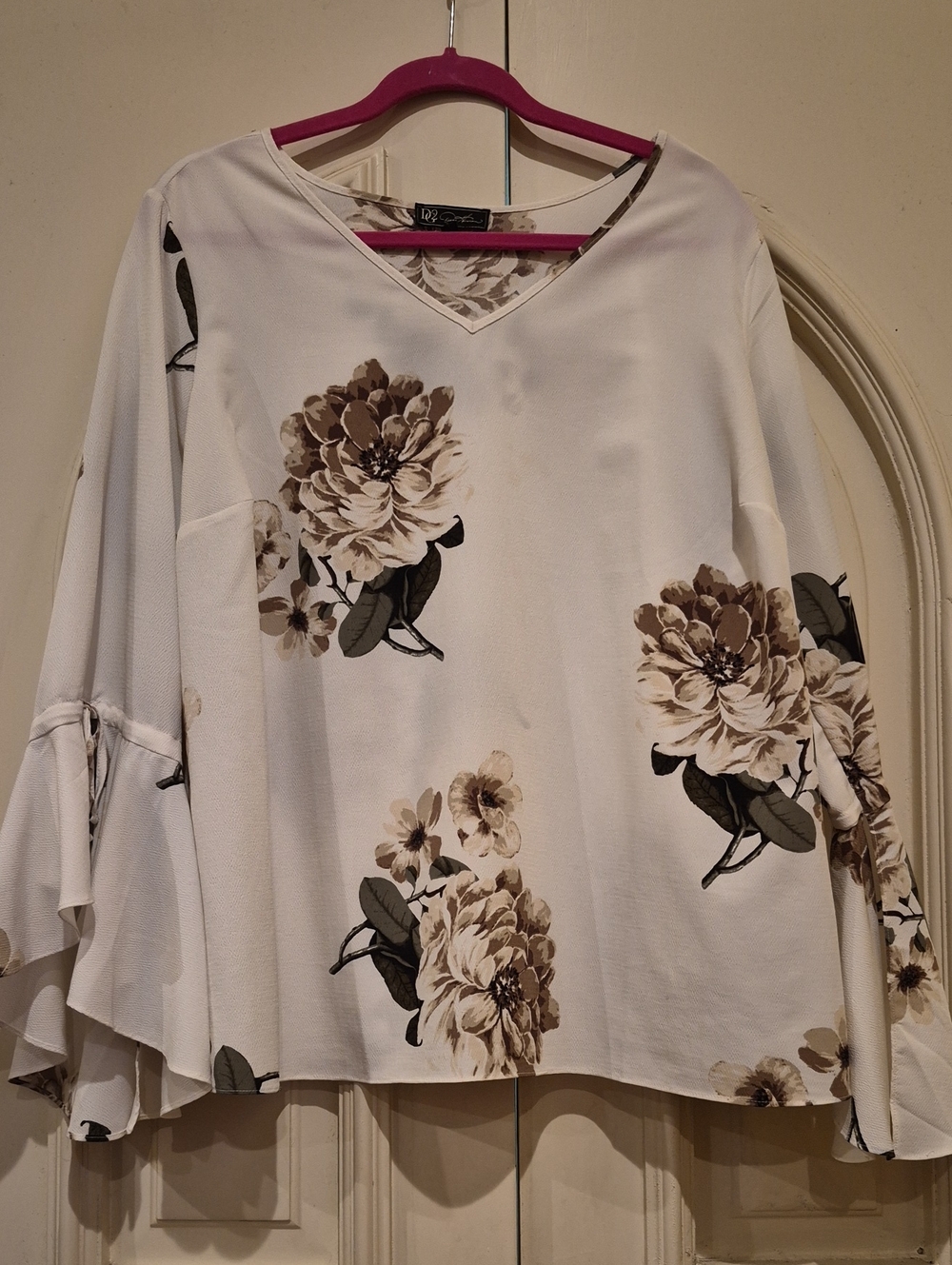 DG2 by Diane Gilman Cream Floral V-Neck Bell Sleeve Tunic